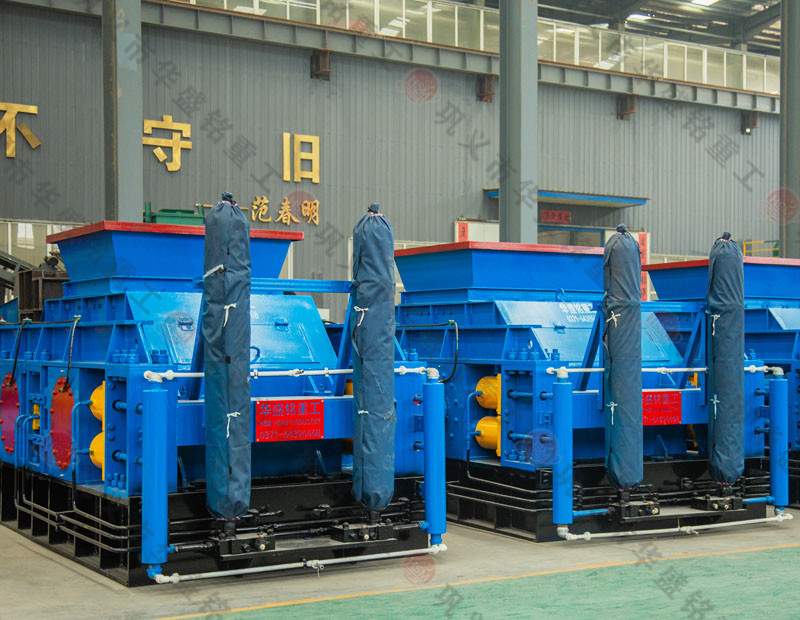  老砂廠更換一台（tái）時產100噸全液壓（yā）雙輥（gǔn）製砂機多少（shǎo）錢？
