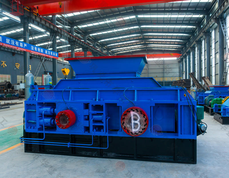 華盛銘重工化工(gōng)焦炭雙齒輥試機2台合並