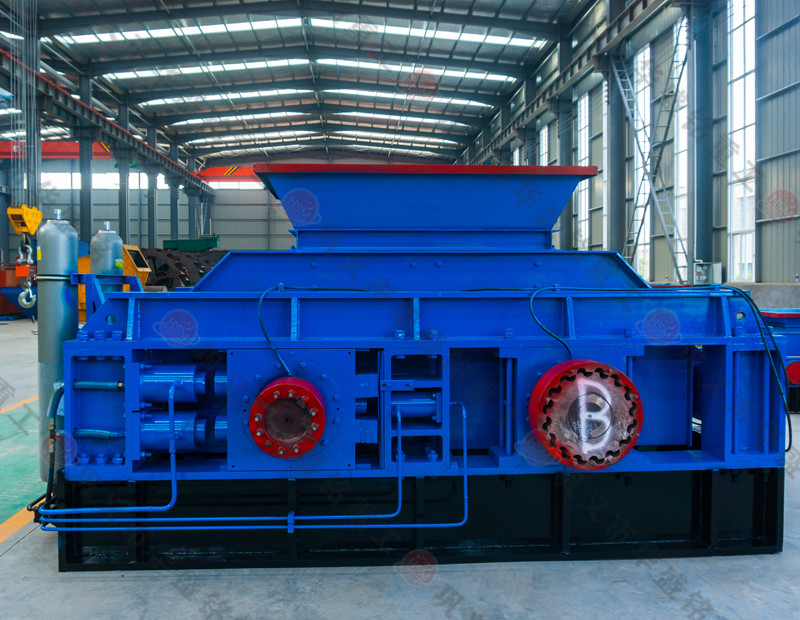 對輥破碎機 石子(zǐ) 製沙試機華盛銘重(chóng)工