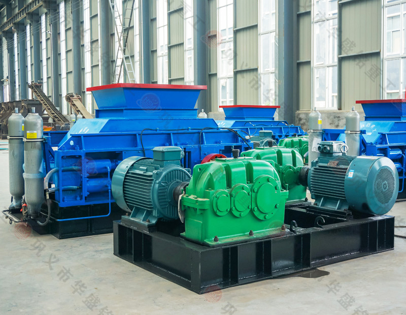 磚廠用(yòng)煤(méi)矸石對(duì)輥破碎機華盛銘重工