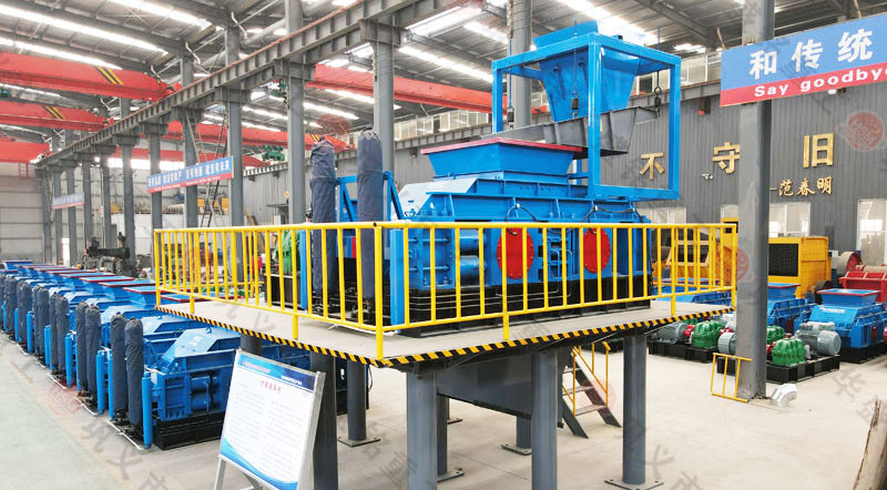 對輥式製砂機1200*800價格怎（zěn）麽樣 對輥粉（fěn）碎機（jī）的產（chǎn）地（dì）在哪裏