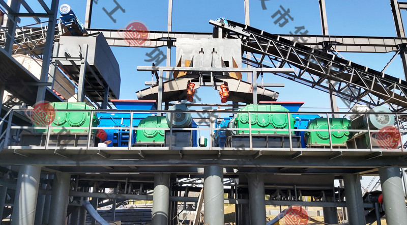 全自動液壓對輥製(zhì)砂機