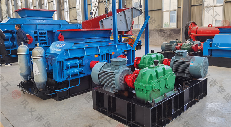 小型對輥破(pò)碎機