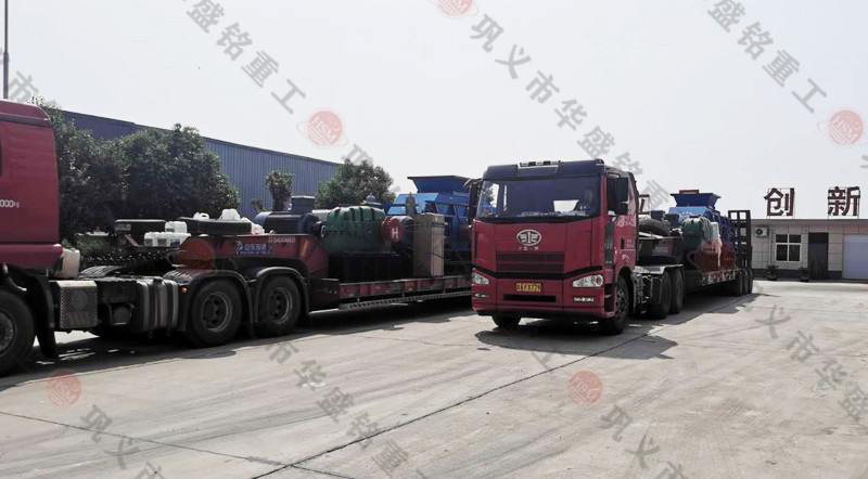 時產200噸大型(xíng)數控對輥破碎機