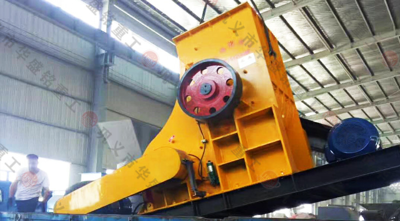 scf1000*800雙級粉碎機發貨現場(chǎng)