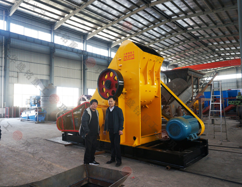熟石灰爐渣粉碎機視頻（pín）華盛銘重工（gōng） 
