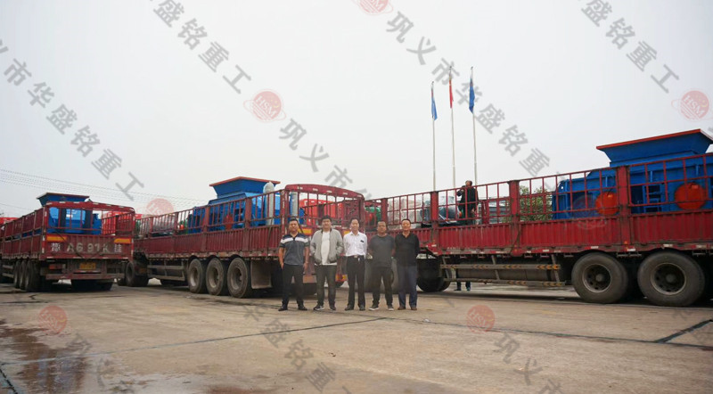 鄭州對輥破（pò）碎機廠家三台連（lián）發