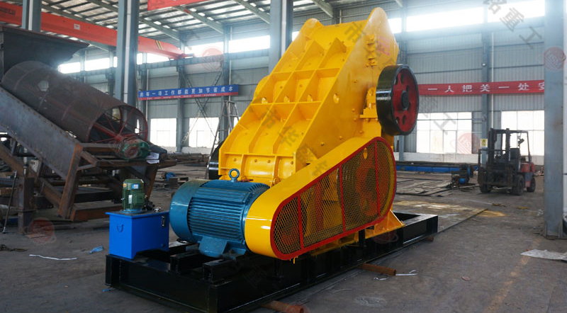 雙級錘式打砂機發貨現（xiàn）場
