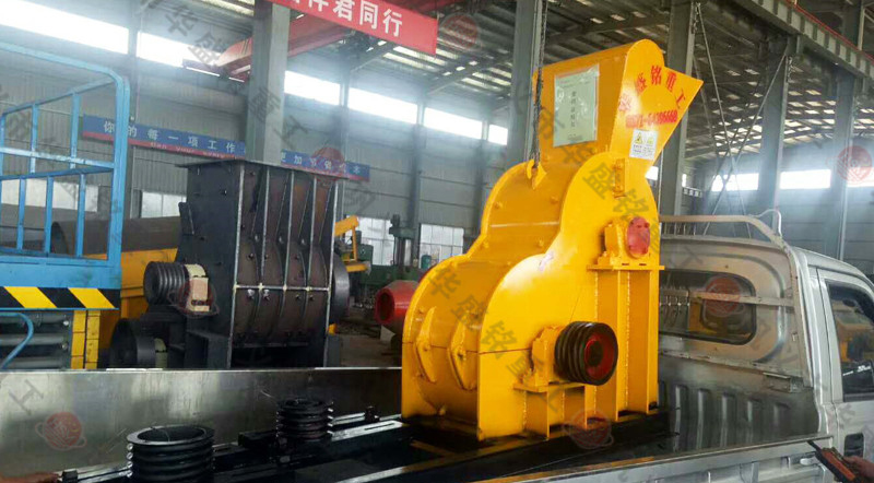 小型（xíng）雙轉子製砂機發（fā）往河（hé）北