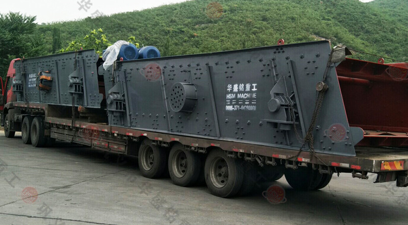 兩台2YK2875振動篩發往陝西神木（mù）